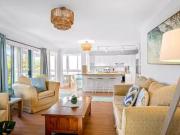 Rental! 18 Beach Drive, Killcare, NSW 2257