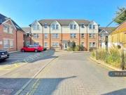 Unique 1 BA 2 bedroom flat for rent in Tregonwell Close,...