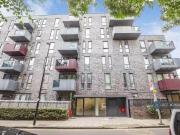 Deal! 1 BA 3 bedroom flat for rent in Hardford Street,...