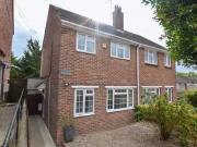 Just in! 1 BA 3 bedroom terraced house for rent in Bower...