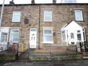 Cheap 1 BA 3 bedroom terraced house for rent in Woodhall...