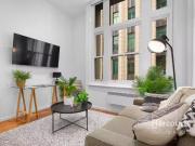 Deal! 1 BR 304/260 Little Collins Street, MELBOURNE, VIC...