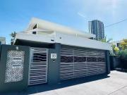 Unique 1 BR 3/33 Pine Avenue, Surfers Paradise, QLD 4217