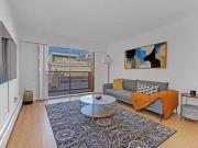 Cozy 1 BR Burrard Street