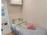 Deal! 1 BR Private ensuite room in North Circular Road,...
