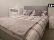 Just in! 1 BR Room for rent in 2 bedroom apartment in...