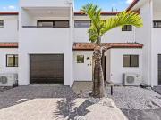Unique 2/179 Torquay Road, Scarness, QLD 4655