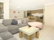 Rental! 25 Gidgee Court, MOLENDINAR, QLD 4214 House for Rent