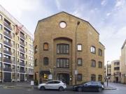 Deal! 2 BA 1 bedroom flat for rent in Wapping High...