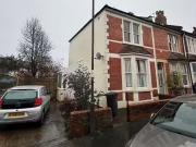 Nice 2 BA 3 bedroom end of terrace house for rent in...