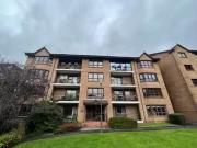 New 2 BA 3 bedroom flat for rent in Craigend Park,...