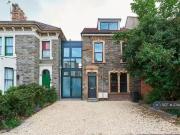 Just in! 2 BA 3 bedroom maisonette for rent in...