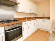 Nice 2 bedroom apartment for rent in Langsett Court,...