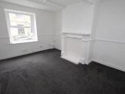 Just in! 2 bedroom end of terrace house for rent in Town...
