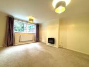 Cozy 2 bedroom flat for rent in Chesterfield Court,...