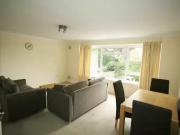 Deal! 2 bedroom flat for rent in Parklands Court,...