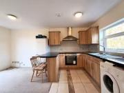 Cheap 2 bedroom flat for rent in Rochester Road,...