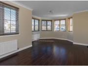 For Rent! 2 bedroom flat for rent, Miners Walk,...