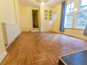 Deal! 2 bedroom ground floor flat for rent in Llandaff...