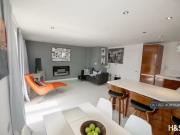 Cozy 2 bedroom penthouse for rent in Waterside,...