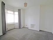 Rental! 2 bedroom terraced house for rent in Conway...