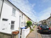 Deal! 2 bedroom terraced house for rent in Howard...