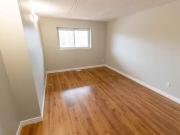 Nice 2 Bedroom Westgate Village Townhomes