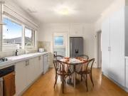 Just in! 2 BR 13/4 Gipps Avenue, Mordialloc, VIC 3195