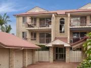 For Rent! 2 BR 3/18 Mcilwraith Street, Everton Park, QLD...