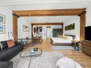 For Rent! 305 518 Beatty Street, Vancouver, BC, V6B 6G8...
