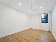 Cozy 37/9 17 Newton Street, ALEXANDRIA Apartment for...