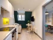 Cozy 3 bedroom flat for rent in Park Street, Bristol, BS1