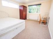 Cheap 3 bedroom property for rent in Stirling Road,...