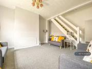 Cheap 3 bedroom terraced house for rent in New...