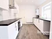 Cheap 3 bedroom terraced house for rent in Vicarage...