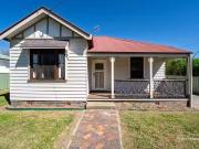 For Rent! 3 BR 124 Markham Street, Armidale, NSW 2350