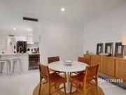 Cozy 403/15 Queens Road, MELBOURNE, VIC 3004 Apartment...