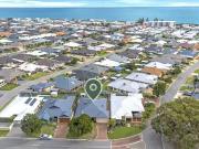 Deal! 40 Carissa Turn, Halls Head, WA 6210