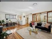 Unique 40 Kingfisher Lane, East Brisbane House for rent...