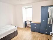 Charming 4 bedroom flat for rent in 163 West Street,...