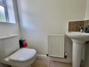 Deal! 4 bedroom semi detached house for rent in...