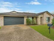 Nice 4 BR 8 Madeline Place, Ormeau, QLD 4208