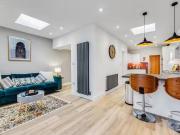 Charming 4 BR Freehold Street