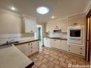 Rental! 51 Lyrebird Drive, NOWRA House for rent Listed...