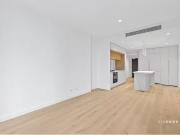 Nice 5405d/648 Lonsdale Street, MELBOURNE Apartment for...