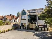 Rental! 5 BA 5 bedroom detached house for rent in Waggon...