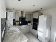 Nice 5 bedroom terraced house for rent in Farmer Road,...