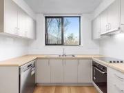 Just in! 7/227 Bridport Street West, Albert Park, VIC 3206
