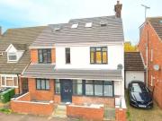Cozy 7 bedroom detached house for rent in Beresford...