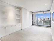 Just in! 903/8 Glen Street, Milsons Point Apartment for...